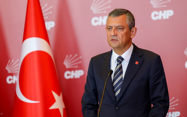 /haber/ozgur-ozel-den-meclis-komisyonu-icin-nitelikli-cogunluk-sarti-309916