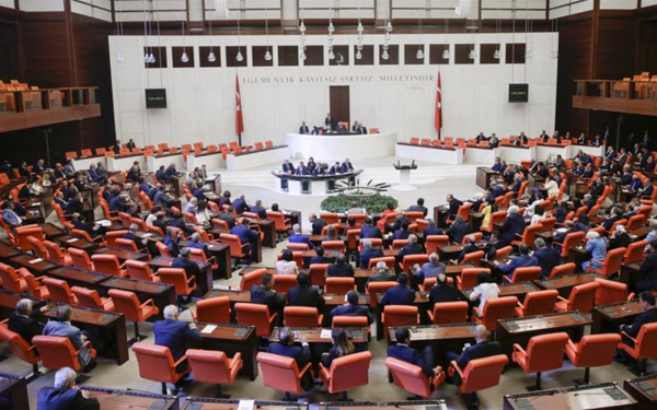 /haber/166-stk-den-komisyon-cagrisi-toplumsal-uzlasi-icin-sivil-toplum-da-katilmali-310004