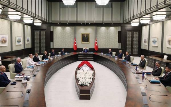 YAŞ toplantısı bitti: Selçuk Bayraktaroğlu, yeni Genelkurmay Başkanı oldu