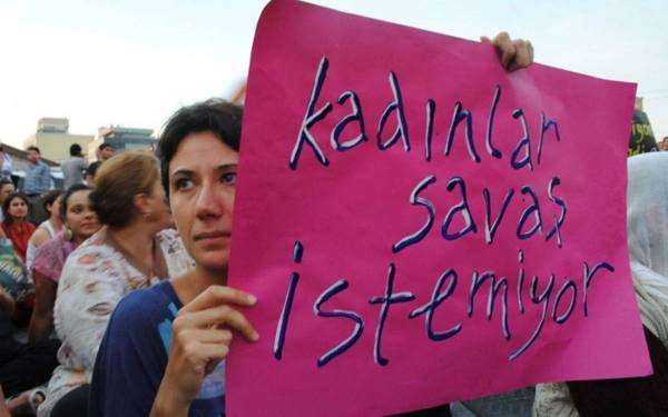 EŞİK: Kadınların barış süreçlerine katılması tercih değil, zorunluluktur