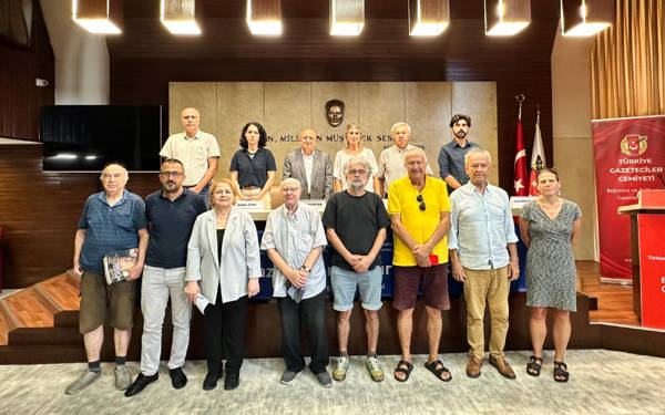 /haber/filistinli-meslektaslarimizla-birlikte-gercekler-de-oluyor-mezara-giriyor-310425