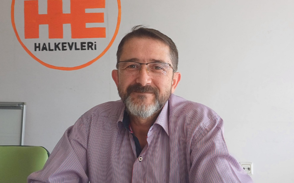 Halkevleri: Çözüm 'masa başı'nda değil, sokakta