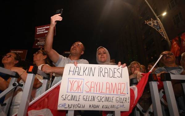 /haber/ozgur-celik-copy-paste-yontemiyle-tutuklama-yaptilar-310571