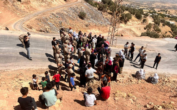 Şırnak’ta içme sularına petrol karışan kadınlardan yol kapatma eylemi