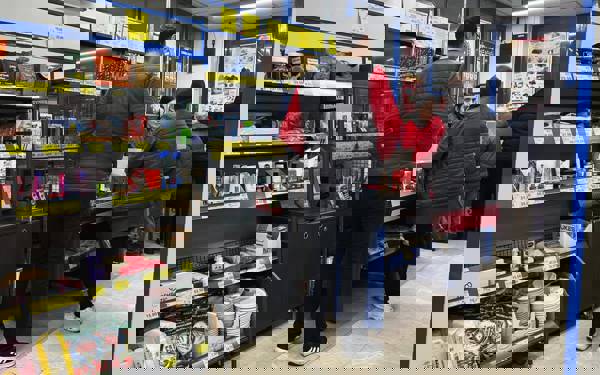 'No job description, everyone does everything': Precarious conditions strain supermarket workers