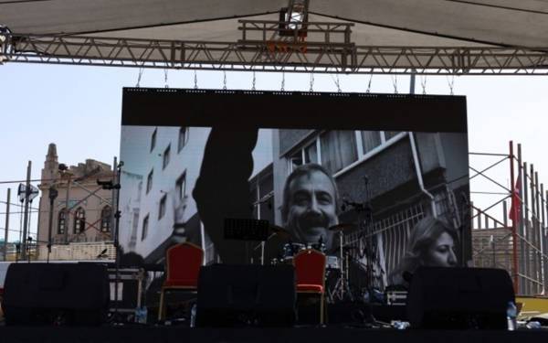 Akademisyen Engin Sustam: Türklük patolojisi, Kürtlerin travmasıyla karşı karşıya