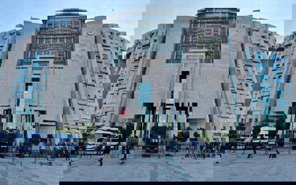 /haber/avcilar-ve-besiktas-belediyelerine-operasyon-311097