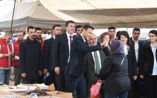 Özgür Çelik kimdir?