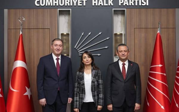 DEM Parti Eş Genel Başkanları’ndan Özgür Özel’e destek ziyareti