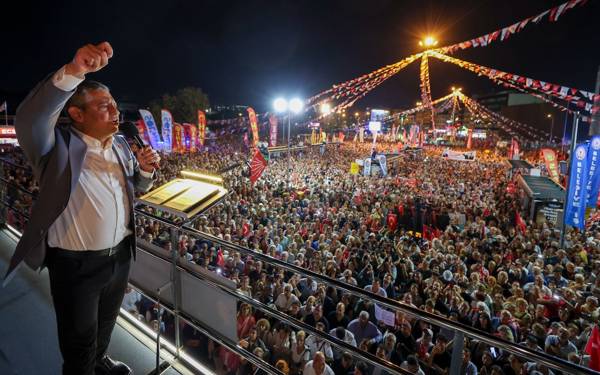 /haber/ozgur-ozel-bizi-siddete-cekemezler-ancak-asla-da-eve-gonderemezler-direnecegiz-311377