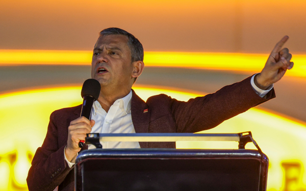 Akademisyenlerden imza kampanyası: Özgür Özel yönetimini destekliyoruz