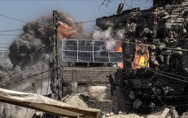 /haber/israil-gazzede-son-4-gunde-unrwaya-ait-10-binayi-vurdu-311493