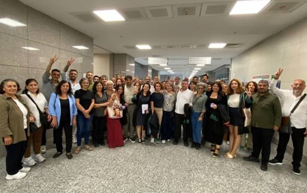 HDK davasında bir beraat ve bir kovuşturmanın durması kararı