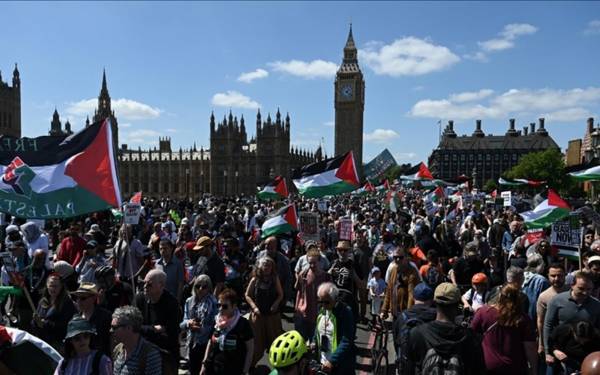 /haber/ingilterede-filistin-ile-ilgili-protestolara-yonelik-gozaltilar-icin-acil-eylem-311616