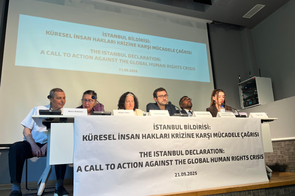 İstanbul Bildirisi: Küresel insan hakları krizine karşı mücadele çağrısı