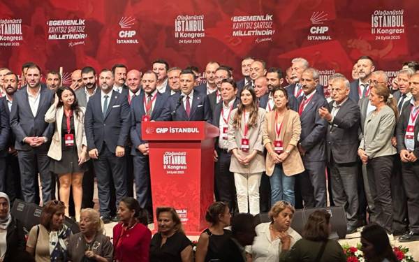 Özgür Çelik yeniden İstanbul İl Başkanı seçildi