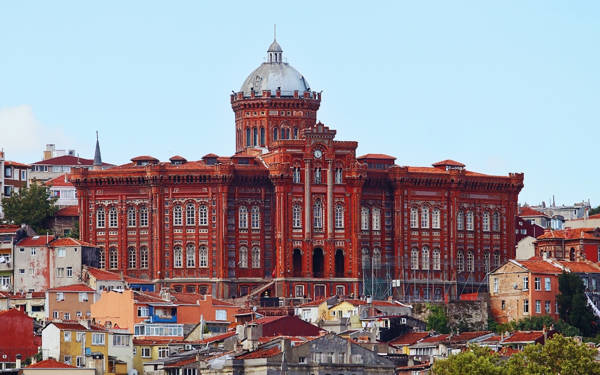 Fener Rum Okulu’na yeni öğrenci kaydı yapılmadı