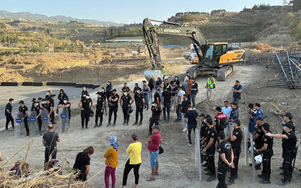 Samandağ Kurtderesi’nde polis müdahalesi: İki gözaltı
