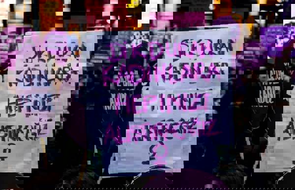 Susma Bitsin’den “Erken Tanı” kampanyasına tepki: Mağdur suçlayıcılığı teşhir ediyoruz