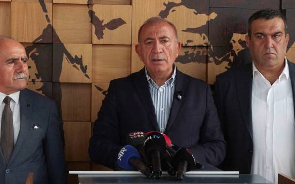 Gürsel Tekin: CHP’nin kurumsal kimliğini korumak istiyorum