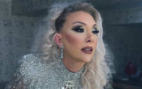 Sanatçı Güllü hayatını kaybetti