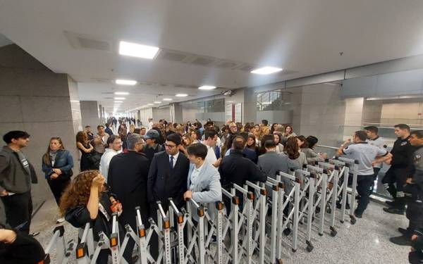 Ayşe Barım hakkında ev hapsi kararı