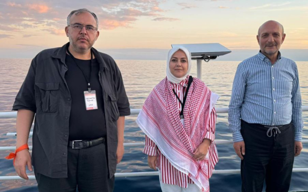 Özgürlük Filosu'nda alıkonulan milletvekilleri Türkiye'ye dönüyor