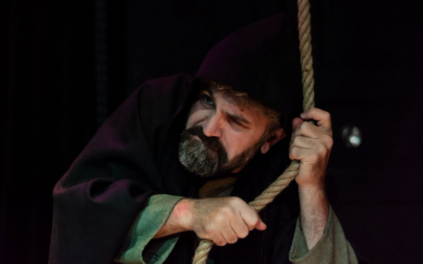 "Notre Dame’ın Kamburu" oyununa Ağrı’da sahne verilmedi