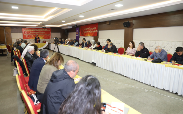 "Yok olmamak için Aleviliği tartışacağız"