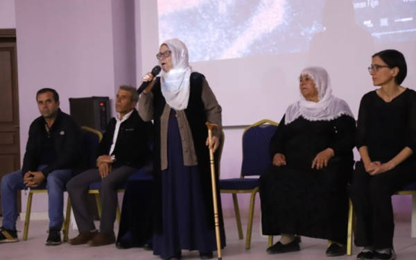 Belgefîlma Kerboranê: Em ê hestiyên me ji bîrê derxistin ji bîr nekin