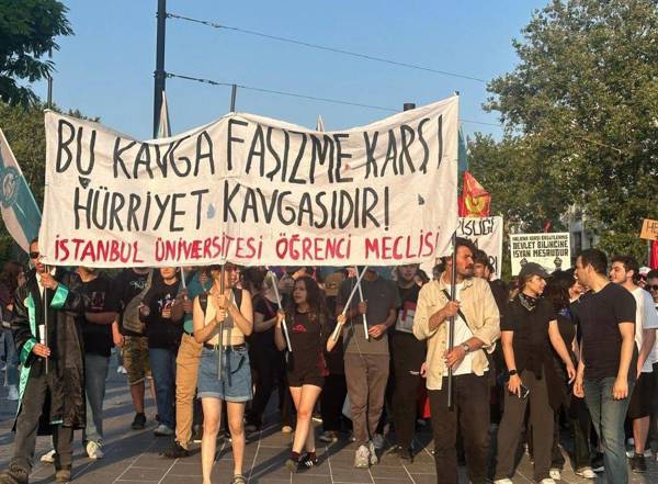 /haber/chpden-sandiga-karsi-yargi-bir-darbenin-anatomisi-raporu-313034