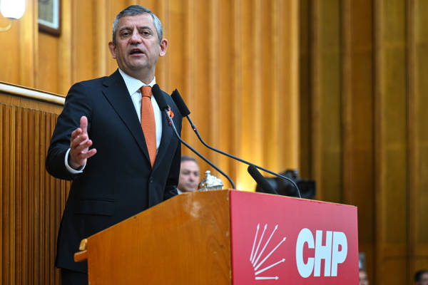 Özgür Özel grup toplantısında Erdoğan ve Akın Gürlek'i suçladı