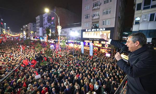 Özgür Özel: "Akın Gürlek, savcıyken Eti Maden yönetim kurulu üyesi olarak para aldı"
