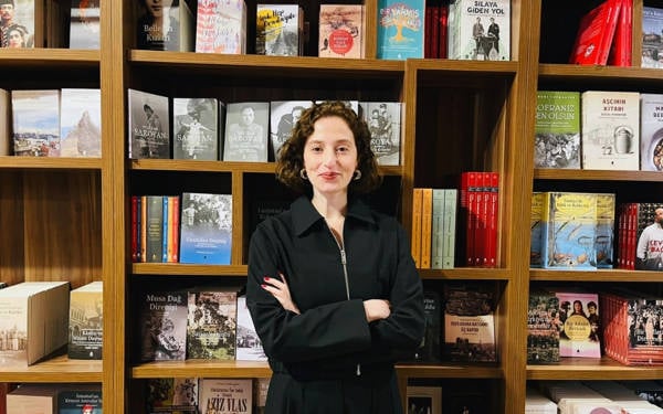 Aras Yayıncılık’tan Betül Bakırcı: Bir yarığı açmaya çalışıyoruz