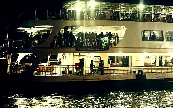 11. Yargı Paketi’ni protesto eden kadın ve LGBTİ+’lara TCK 301’den soruşturma