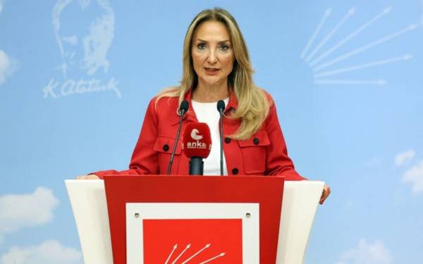 Nazlıaka’dan 25 Kasım’da genelge tepkisi: “Eylem planı kâğıt üzerinde kalmaya mahkûm”