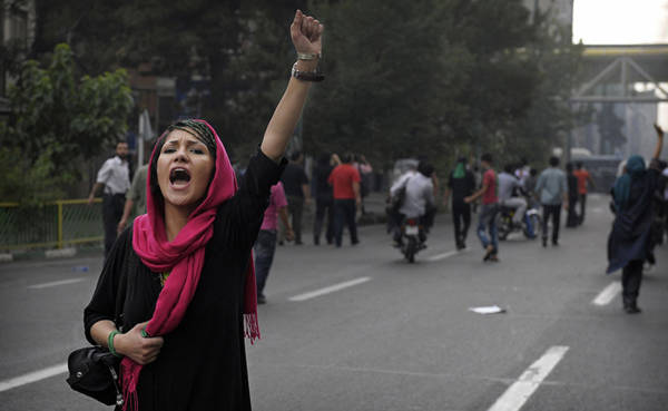 Lî Îranê di salekê de 110 jin hatine qetilkirin