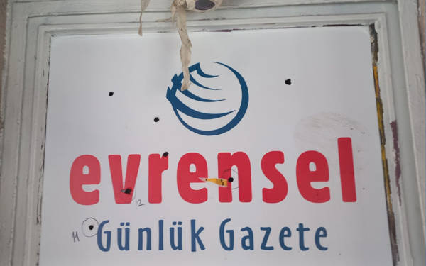 Evrensel’e silahlı saldırı: Tabelaya 7 kurşun sıkan saldırgan 106 günde serbest kaldı