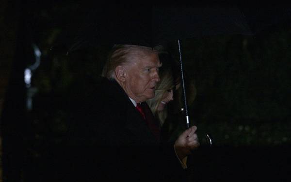 /haber/trump-iltica-basvurularini-uzun-bir-sure-askiya-alacagiz-314014