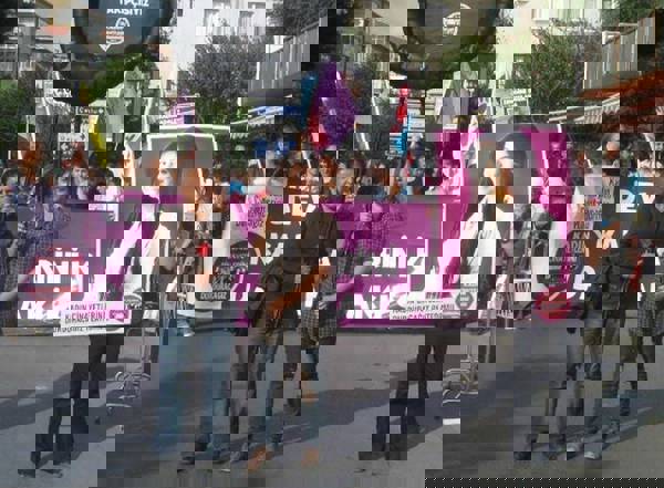 Mahkeme, Münevver Karabulut belgeselinin gösterimini durdurdu