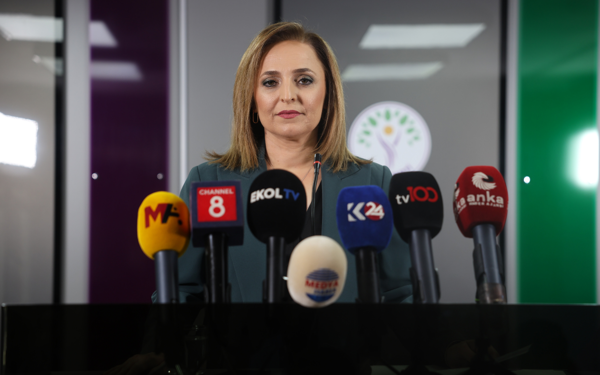 DEM Parti: İmralı tutanakları açık bir şekilde komisyonda okunmalı