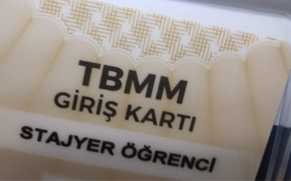 Meclis'te çocuk istismarı ve tehdit: "Kimseye söylemeyeceksiniz, aileniz bilmeyecek"