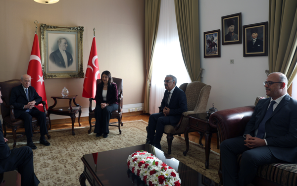 İmralı Heyeti'nin 'barış yasası' önerisine Bahçeli’den destek: Her cümlesine imzamı atıyorum