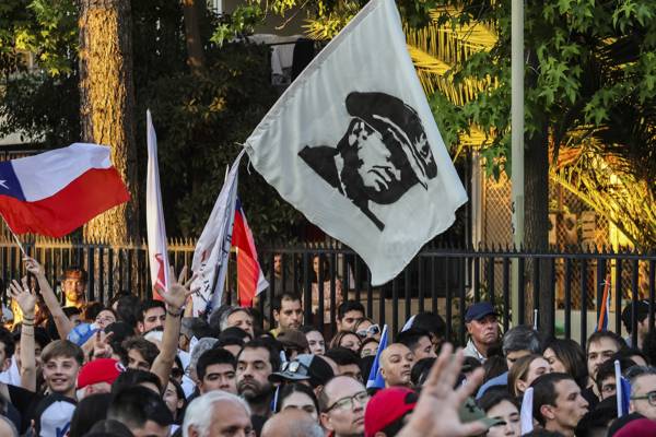 Şili'de Pinochet zihniyeti yine iktidarda