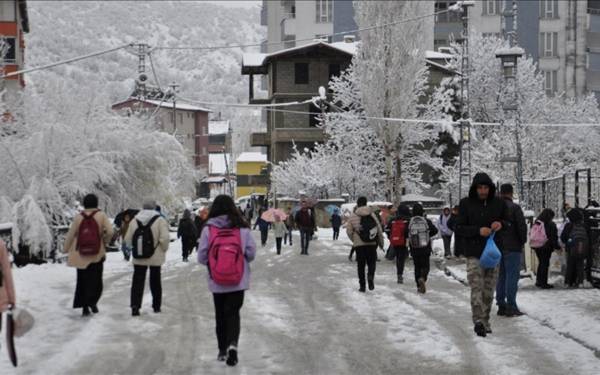 Bitlis’te kar tatili kararı: Eğitime bir gün ara verildi