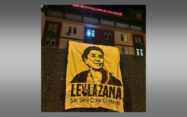 "Bursaspor taraftarı"nın Leyla Zana'ya küfürlü tezahüratına tepki yağıyor