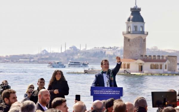 Ekrem İmamoğlu: Sürecin içindeyiz, içinde kalmaya devam edeceğiz