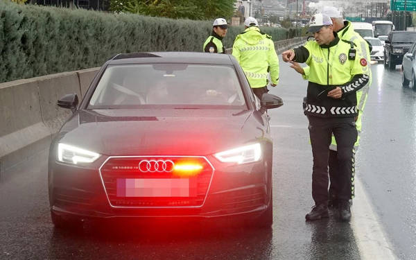 /haber/aym-den-usulsuz-cakar-lamba-karari-314834