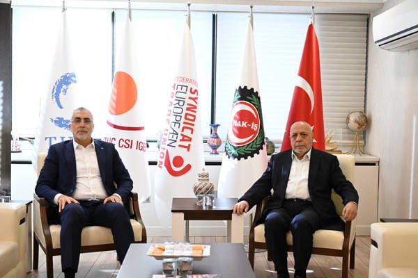 Turkey announces 27% minimum wage hike for 2026