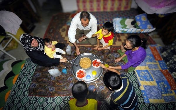 Hanehalkları yıllık enflasyonun yüzde 50,90 olacağı görüşünde